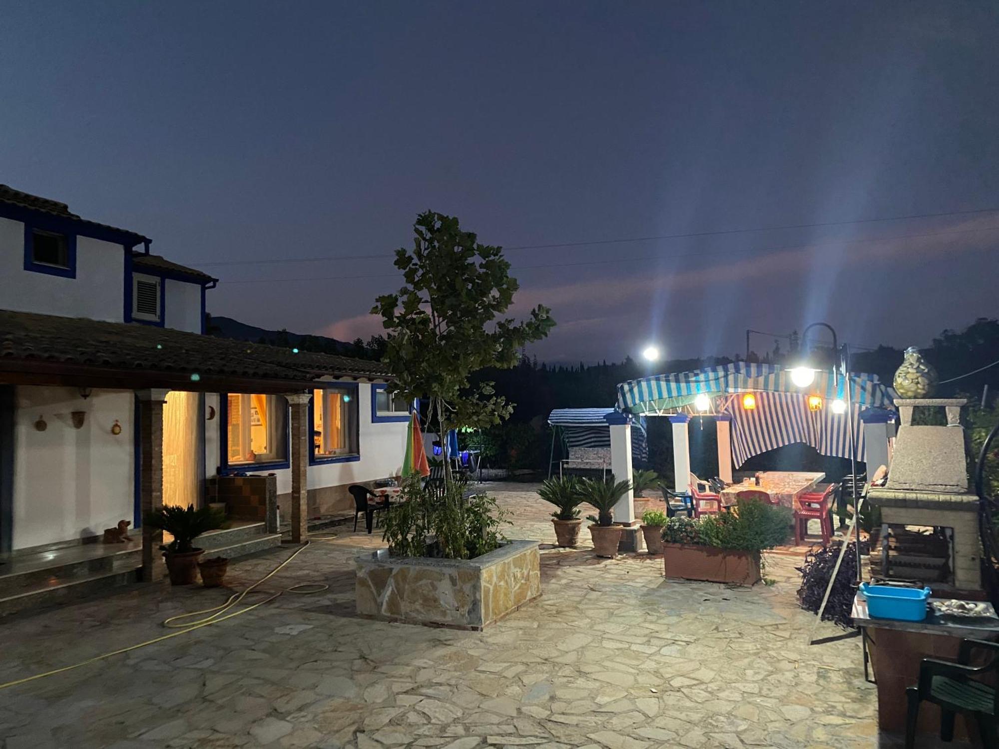 Villa Facen Gardelades Ngoại thất bức ảnh
